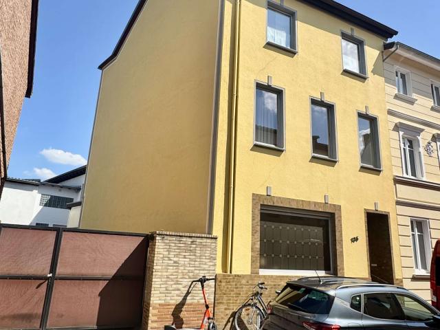 Haus zum Kaufen in Bonn 750.000,00 EUR 225 m²