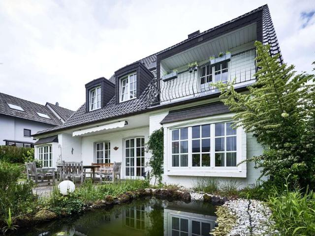 Haus zum Kaufen in Bonn 835.000,00 EUR 220 m²