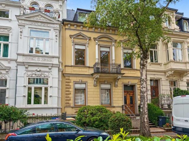 Haus zum Kaufen in Bonn 895.000,00 EUR 220.87 m²