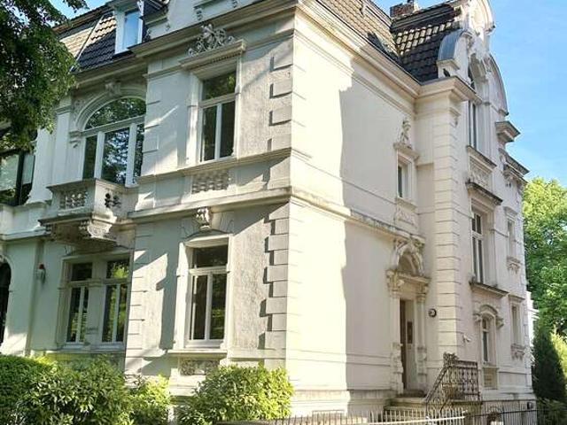Haus zum Kaufen in Bonn 1.620.000,00 EUR 393 m²