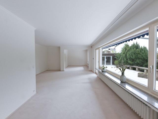 Haus zum Kaufen in Bonn Ippendorf 1.135.000,00 EUR 317 m²