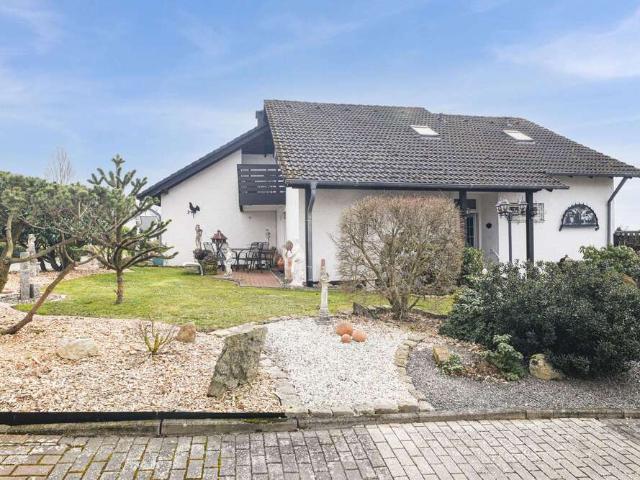 Haus zum Kaufen in Borgentreich 329.000,00 EUR 241 m²