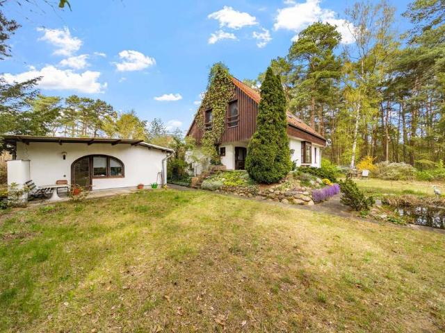 Haus zum Kaufen in Borkheide 365.000,00 EUR 169 m²