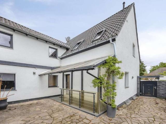 Haus zum Kaufen in Bornheim 625.000,00 EUR 157 m²