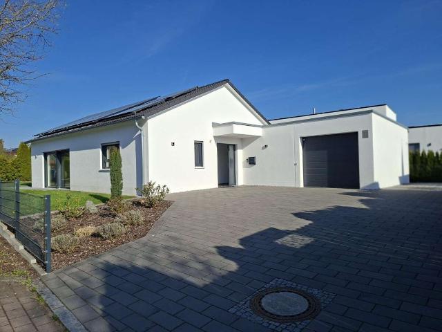 Haus zum Kaufen in Bachhagel Burghagel 585.000,00 EUR 94.87 m²