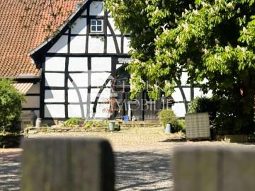 Haus zum Kaufen in Bad Münder am Deister Nienstedt 745.000,00 EUR 720 m²