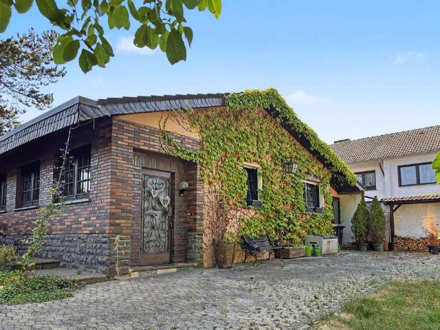 Haus zum Kaufen in Bad Münstereifel 299.000,00 EUR 134.88 m²