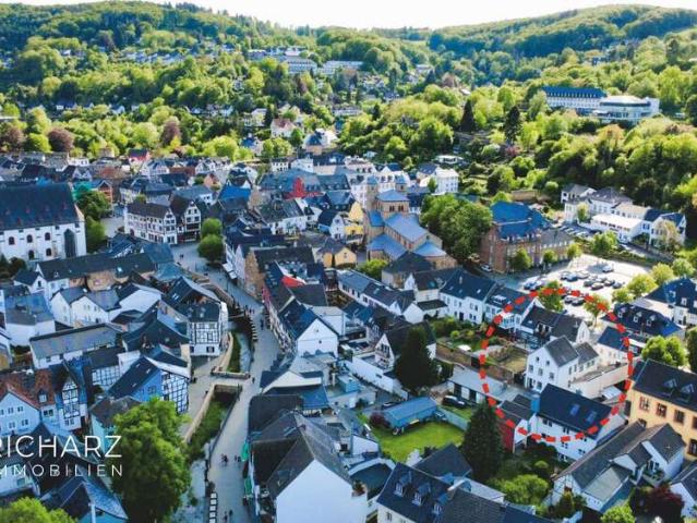 Haus zum Kaufen in Bad Münstereifel 349.000,00 EUR 225 m²