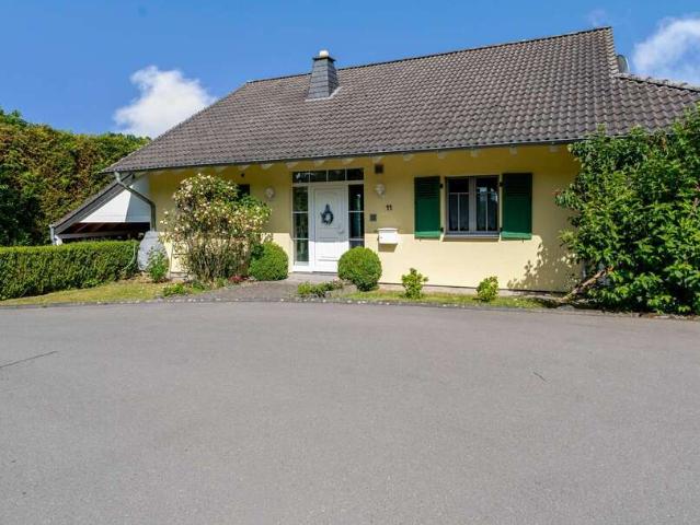 Haus zum Kaufen in Bad Münstereifel 395.000,00 EUR 227 m²