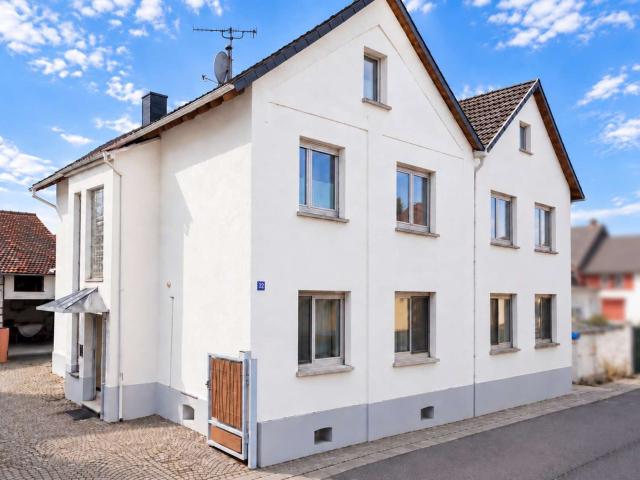 Haus zum Kaufen in Bad Nauheim 375.000,00 EUR 206.49 m²