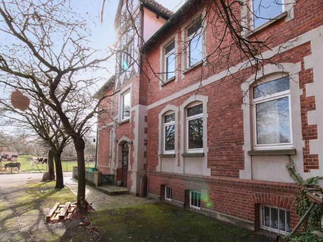 Haus zum Kaufen in Bad Nenndorf 299.000,00 EUR 420.13 m²