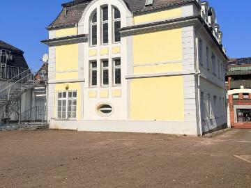 Haus zum Kaufen in Bad Nenndorf 595.000,00 EUR 400 m²