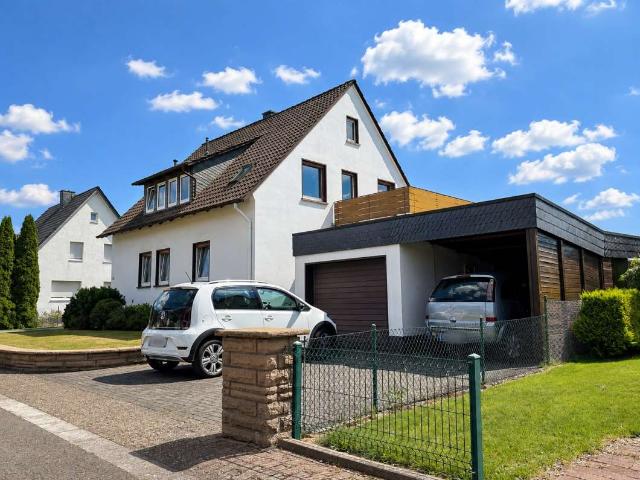 Haus zum Kaufen in Bad Oeynhausen 310.000,00 EUR 195 m²