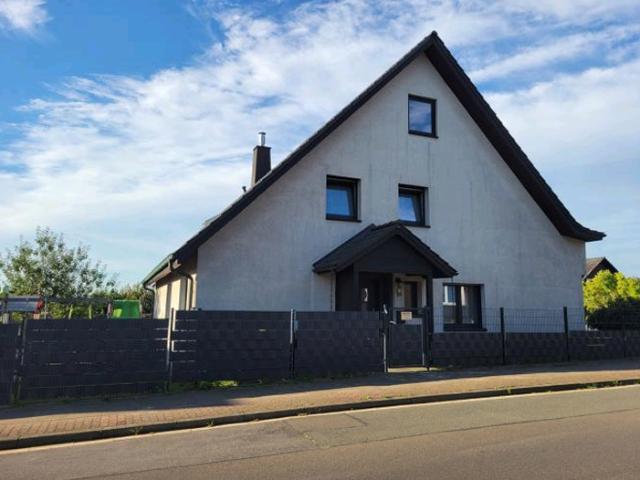 Haus zum Kaufen in Bad Oeynhausen 390.000,00 EUR 202 m²