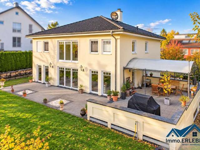 Haus zum Kaufen in Bad Boll 1.490.000,00 EUR 319 m²