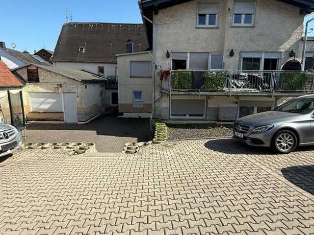 Haus zum Kaufen in Bad Camberg 700.000,00 EUR 355.69 m²