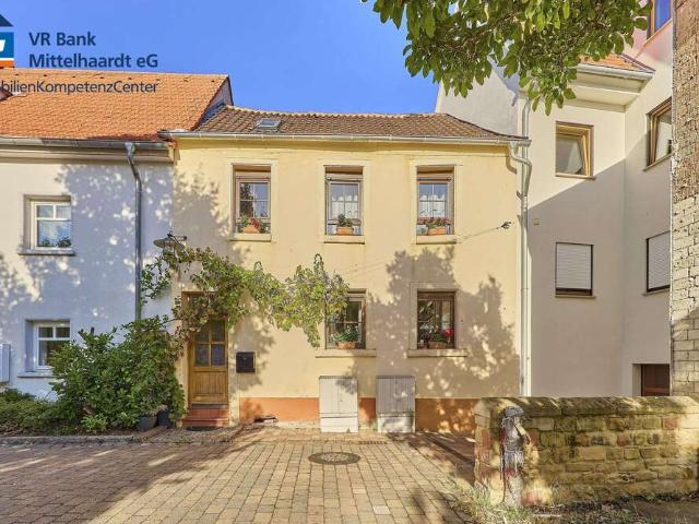 Haus zum Kaufen in Bad Dürkheim 250.000,00 EUR 120 m²