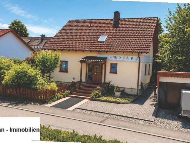 Haus zum Kaufen in Bad Dürrheim Oberbaldingen 450.000,00 EUR 130 m²