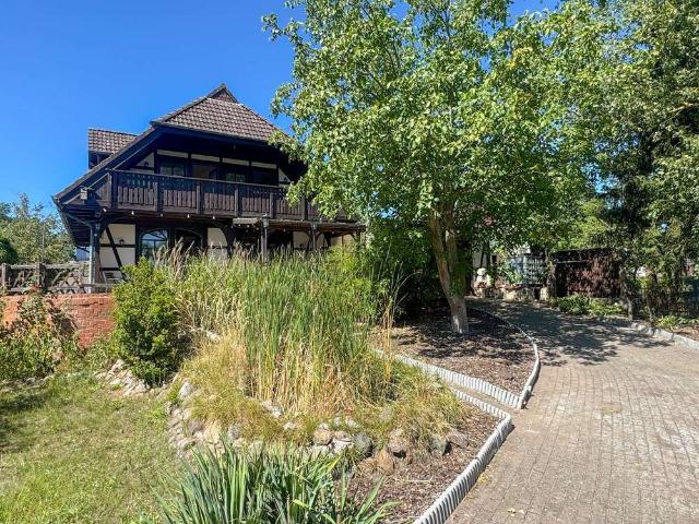 Haus zum Kaufen in Bad Freienwalde Oder 320.000,00 EUR 192.08 m²