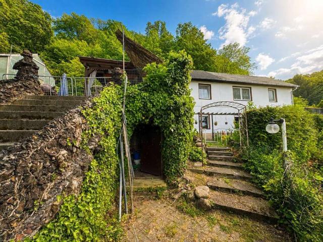 Haus zum Kaufen in Bad Freienwalde 270.000,00 EUR 180 m²