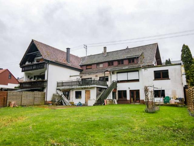 Haus zum Kaufen in Bad Herrenalb 630.000,00 EUR 492 m²