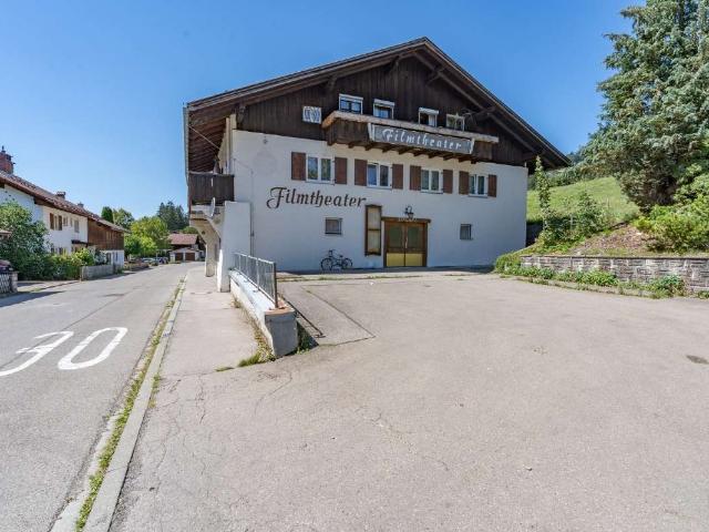 Haus zum Kaufen in Bad Hindelang 550.000,00 EUR 218 m²