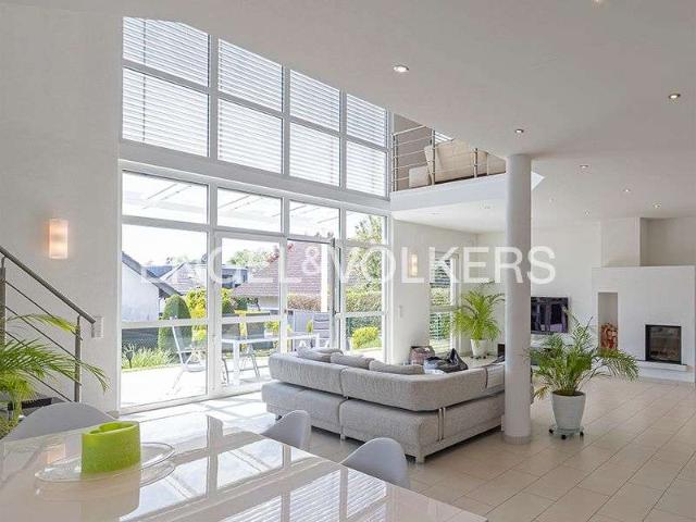 Haus zum Kaufen in Bad Homburg 1.590.000,00 EUR 241 m²