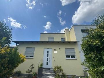 Haus zum Kaufen in Bad Homburg 1.080.000,00 EUR 121.12 m²
