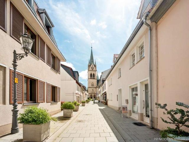 Haus zum Kaufen in Bad Homburg 1.200.000,00 EUR 290 m²