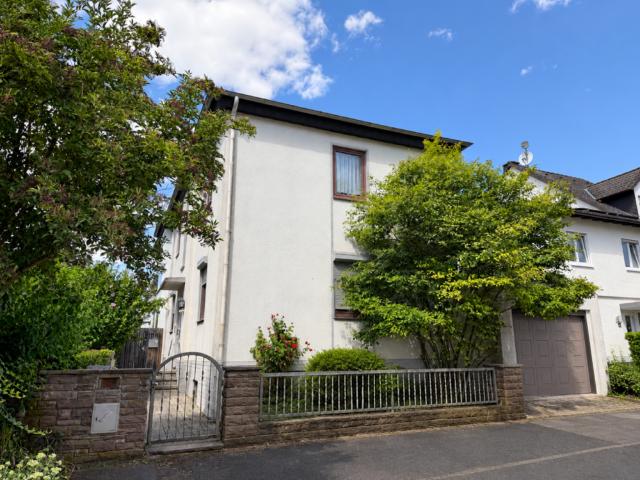 Haus zum Kaufen in Bad Homburg 995.000,00 EUR 234 m²