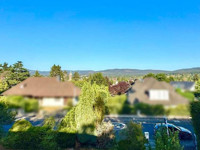 Haus zum Kaufen in Bad Homburg vor der Höhe Kirdorf 2.300.000,00 EUR 239 m²