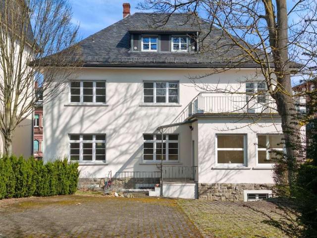 Haus zum Kaufen in Bad Homburg vor der Höhe 2.500.000,00 EUR 274 m²