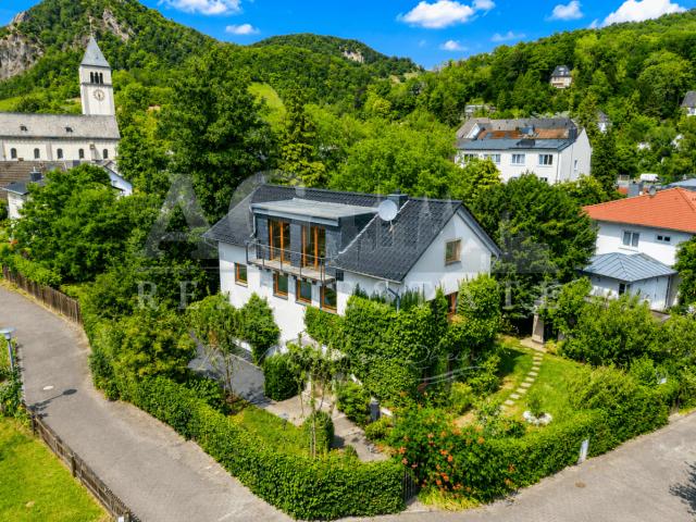 Haus zum Kaufen in Bad Honnef 1.025.000,00 EUR 213 m²