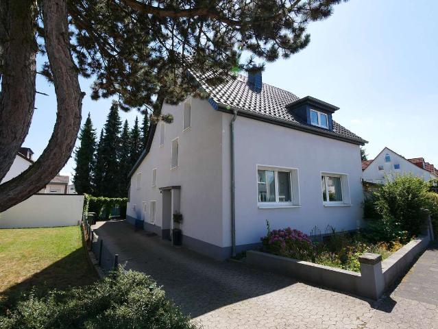 Haus zum Kaufen in Bad Lippspringe 459.000,00 EUR 133.22 m²