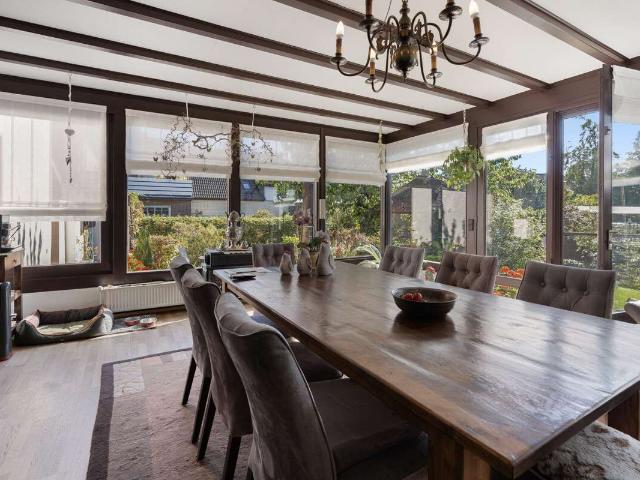 Haus zum Kaufen in Bad Lippspringe 470.000,00 EUR 200.62 m²
