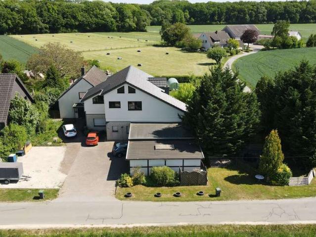 Haus zum Kaufen in Bad Salzuflen 439.000,00 EUR 200 m²