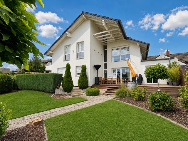 Haus zum Kaufen in Bad Salzuflen 729.000,00 EUR 213 m²