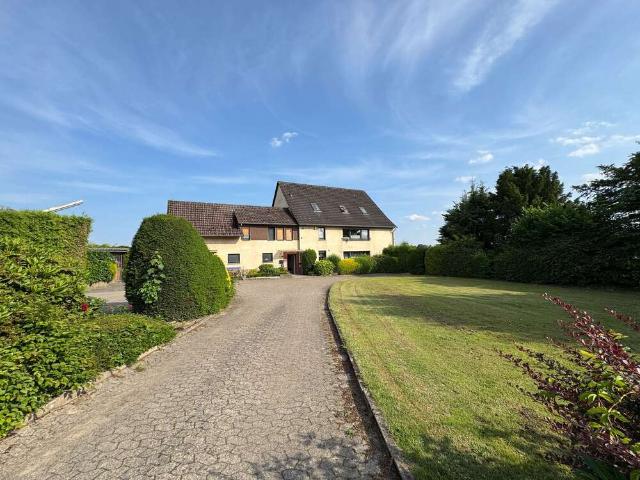 Haus zum Kaufen in Bad Salzuflen 399.000,00 EUR 330 m²