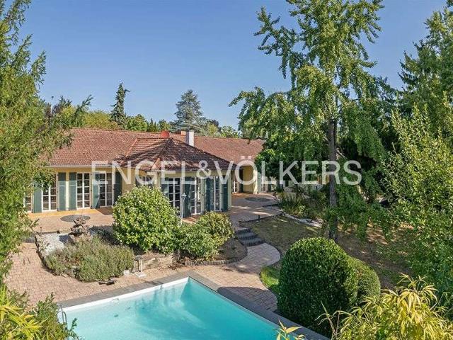 Haus zum Kaufen in Bad Soden 2.550.000,00 EUR 380 m²