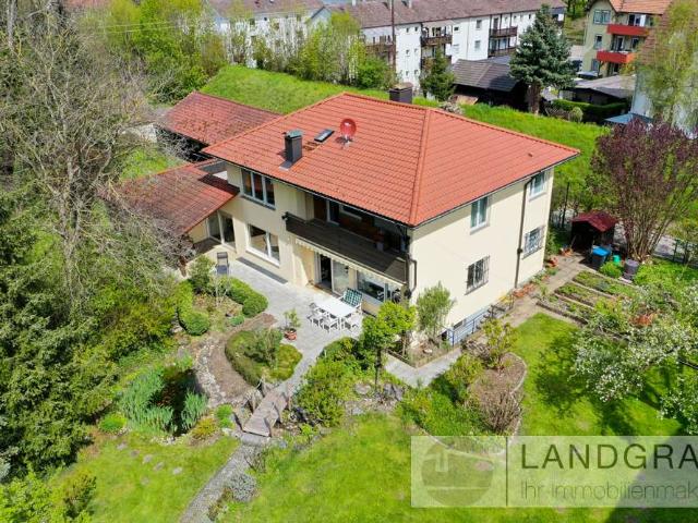 Haus zum Kaufen in Bad Urach 918.000,00 EUR 279.4 m²