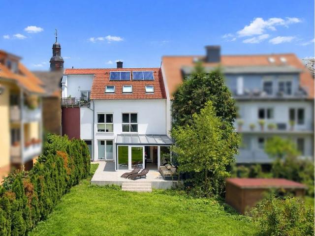 Haus zum Kaufen in Bad Vilbel 985.000,00 EUR 227.44 m²