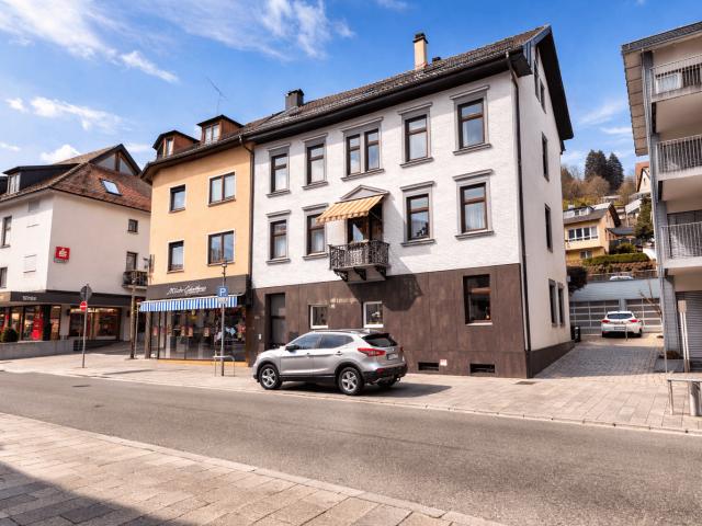 Haus zum Kaufen in Bad Wildbad 499.000,00 EUR 347 m²