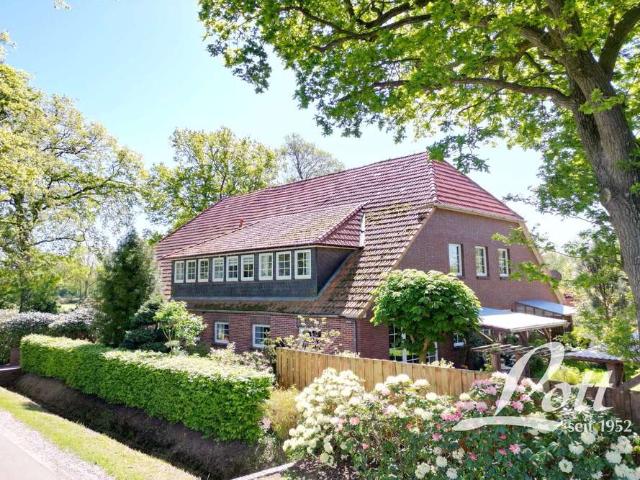 Haus zum Kaufen in Bad Zwischenahn Dänikhorst 480.000,00 EUR 305.6 m²