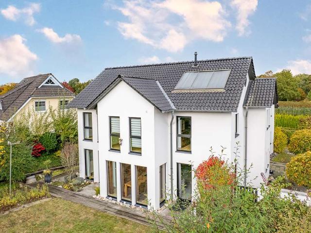 Haus zum Kaufen in Bad Zwischenahn 549.000,00 EUR 203 m²