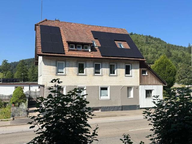 Haus zum Kaufen in Baiersbronn Mitteltal 398.000,00 EUR 243 m²