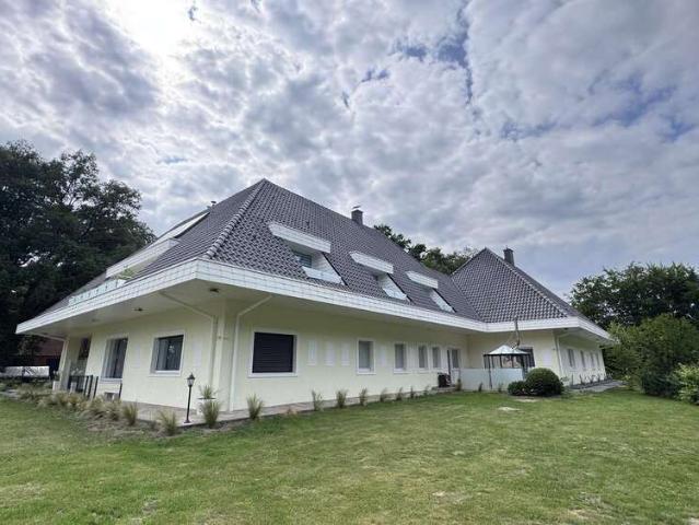 Haus zum Kaufen in Balge 3.572.645,00 EUR 877 m²