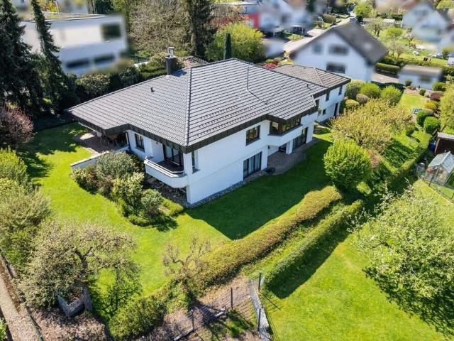 Haus zum Kaufen in Balingen 895.000,00 EUR 228.03 m²