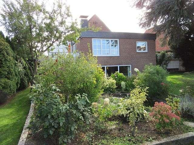 Haus zum Kaufen in Barsinghausen 475.000,00 EUR 240 m²