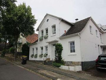 Haus zum Kaufen in Barsinghausen 375.000,00 EUR 254.3 m²
