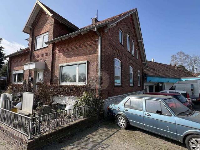 Haus zum Kaufen in Bassum 350.000,00 EUR 397 m²